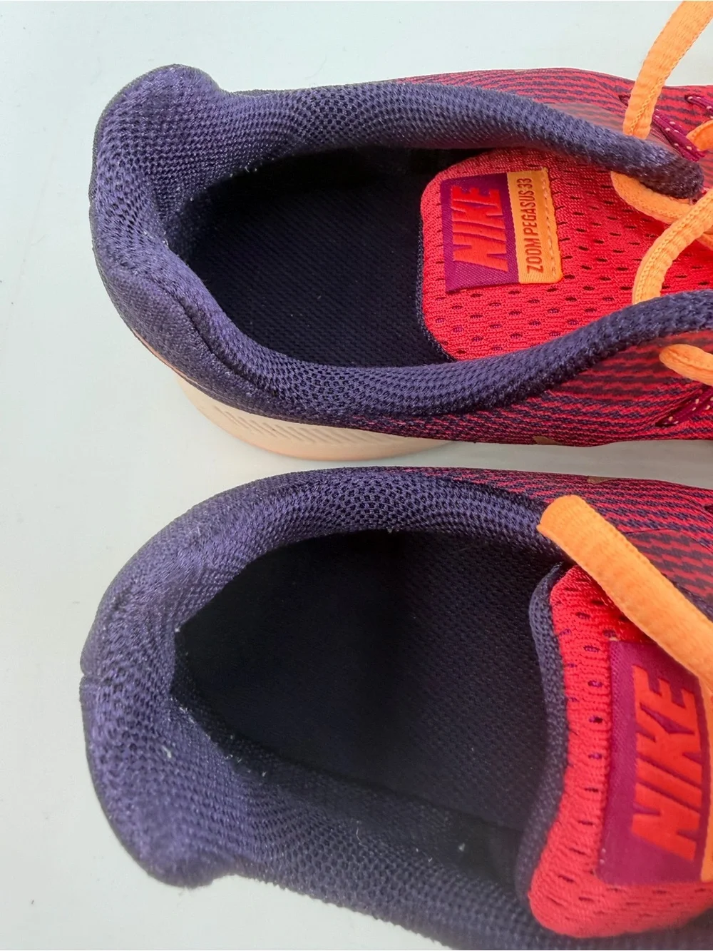Nike Zoom Pegasus 33 -SZ 7Y- Red Orange Athletic Running Shoes